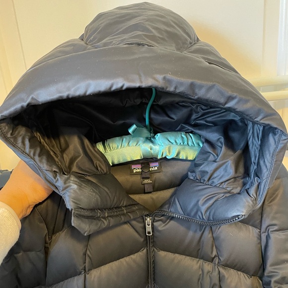 Patagonia size S Black Down Jacket (knee length) - Picture 6 of 10